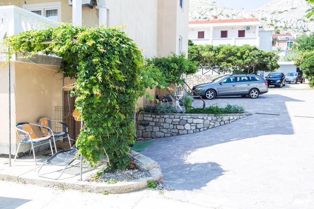 Apartments Toro Pag Town Exterior foto