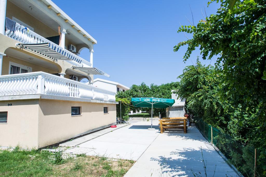 Apartments Toro Pag Town Exterior foto